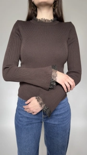 Elegantní čokoládový svetřík s krajkou – ELSA